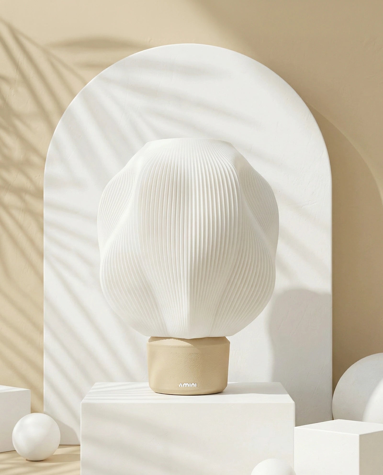 STRIA sculptural table lamp in cream with ribbed texture – AMINI